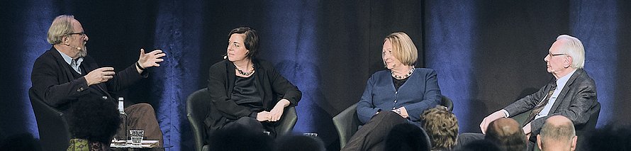 Foto von Wolfgang Thierse, Gudula Geuther, Sabine Leutheusser-Schnarrenberger, Dieter Grimm