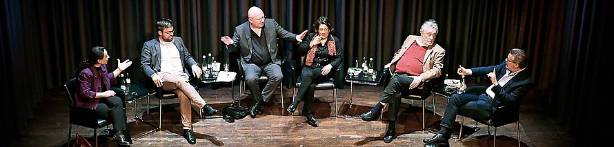 Prof. Dr. Micha Brumlik im Gespräch mit Alexandra Senfft und Gästen Prof. Dr. Micha Brumlik im Gespräch mit Alexandra Senfft und Gästen